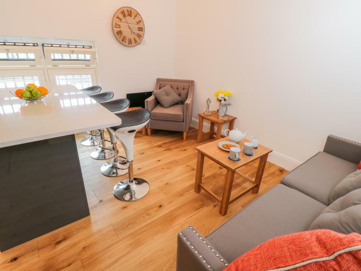 Evening Star Engine Shed Apartment Whitby Exterior photo